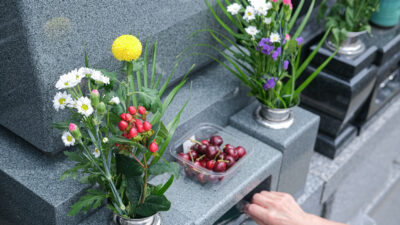 この時代、どんなお墓を建てますか？